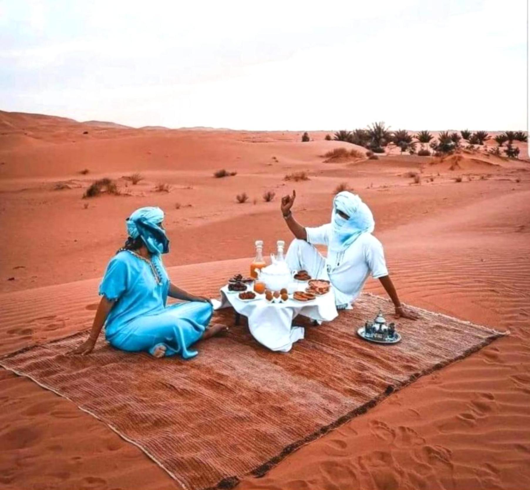 Luxury Bedouin Camp Bed and Breakfast Merzouga Buitenkant foto