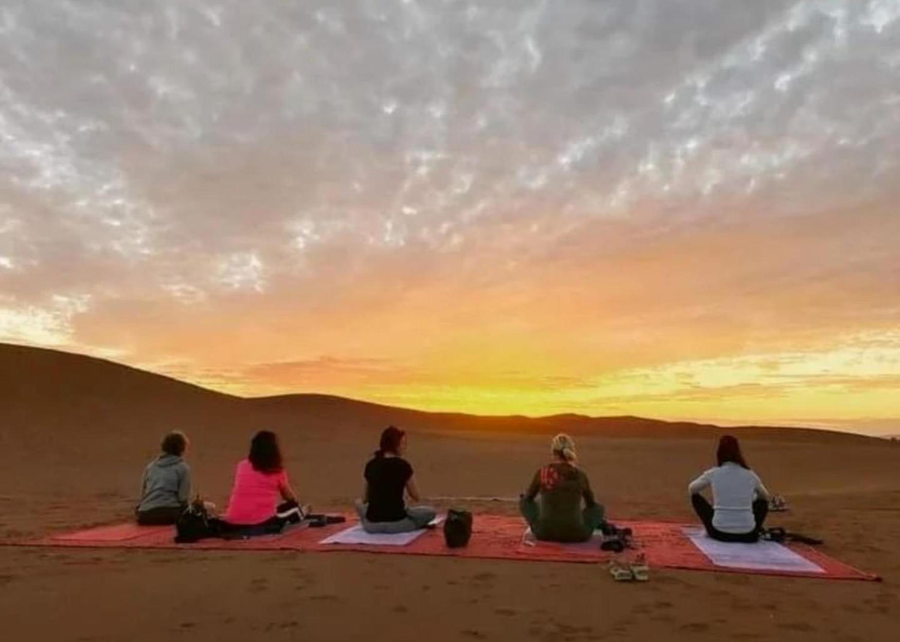 Luxury Bedouin Camp Bed and Breakfast Merzouga Buitenkant foto