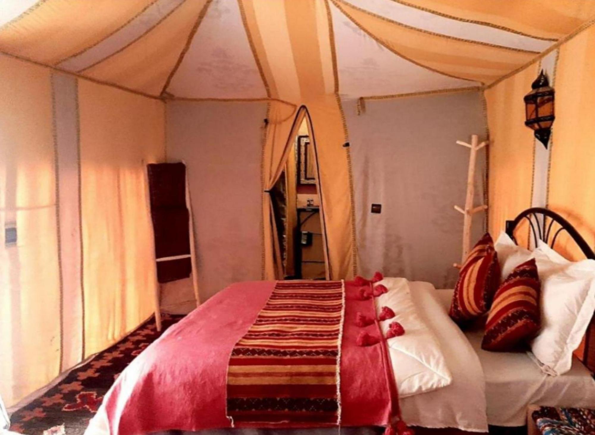 Luxury Bedouin Camp Bed and Breakfast Merzouga Buitenkant foto